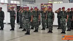 Citizen6, Surabaya: Sebanyak 16 Pasis Diklapa Korps Marinir Angkatan ke-19 Sekolah Perwira Pusat Pendidikan Infanteri (Sepa Pusdikif) Kodikmar, Kobangdikal selesai melaksanakan latihan Praktek Prosedur Perencanaan Operasi Amfibi (Prosrenopsfib). (Pengirim