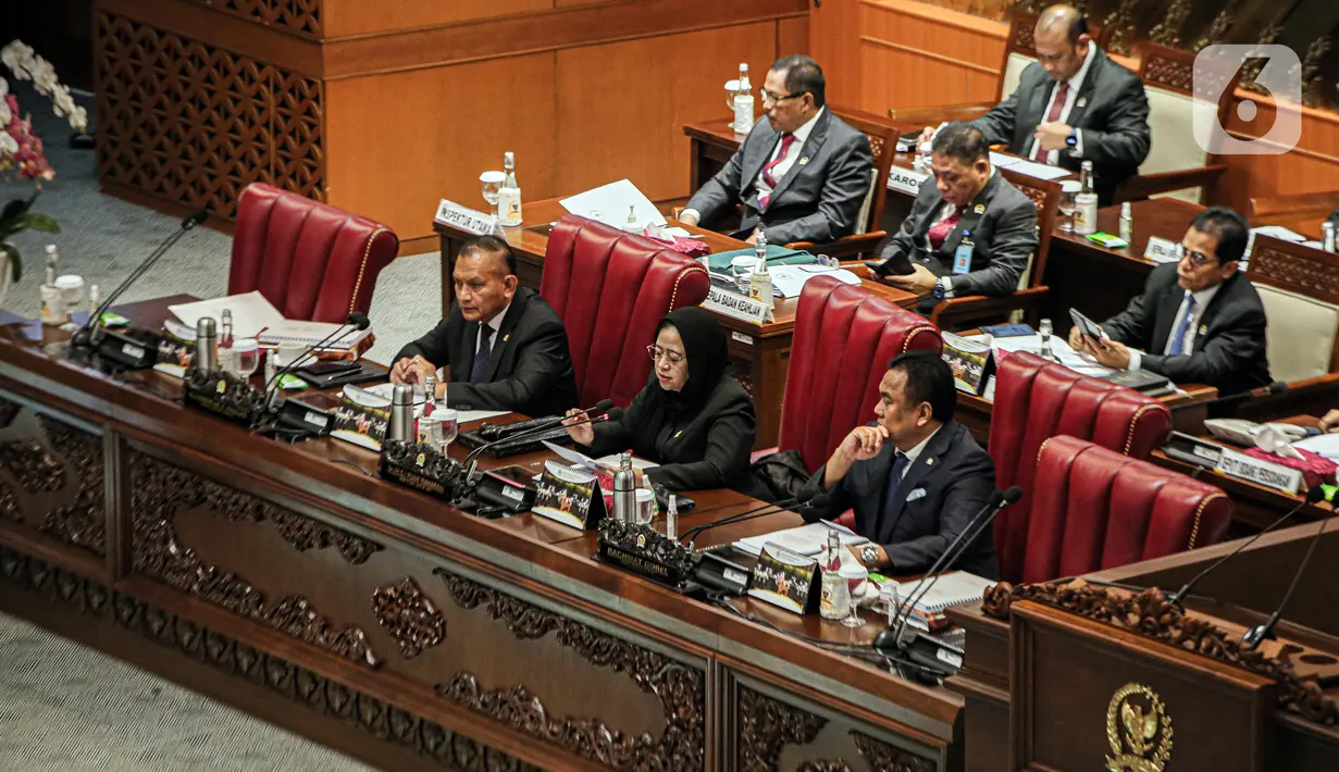 Rapat tersebut beragendakan mendengarkan keterangan pemerintah terhadap RUU tentang Pertanggungjawaban Atas Pelaksanaan APBN Tahun Anggaran 2022. (Liputan6.com/Faizal Fanani)