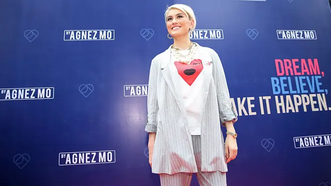 [Bintang] 5 Potret Seru Agnez Mo di MAMA 2017