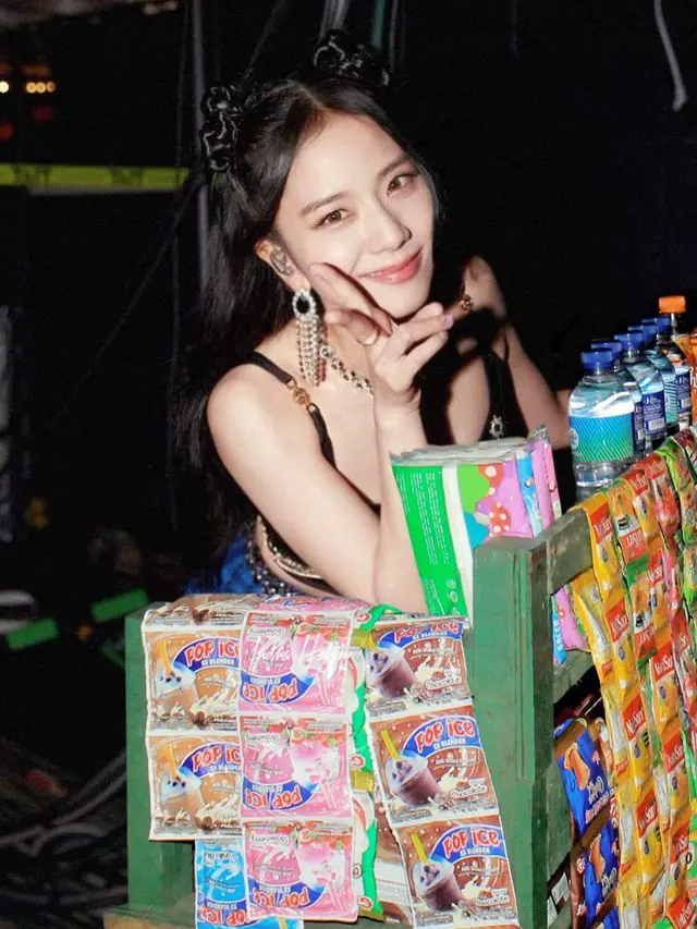 6 Editan Foto Blackpink Jadi Orang Kampung Ini Nyeleneh, Bikin Ngakak