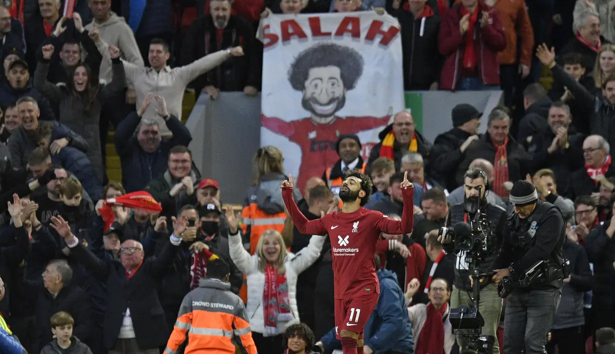 Gagal mencetak gol, Manchester City malah kebobolan pada menit ke-76 lewat Mohamed Salah. (AFP/Oli Scarff)