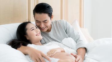 Berhubungan Intim Di Trimester Pertama Kehamilan Orgasme Lebih Mudah Parenting Fimela Com