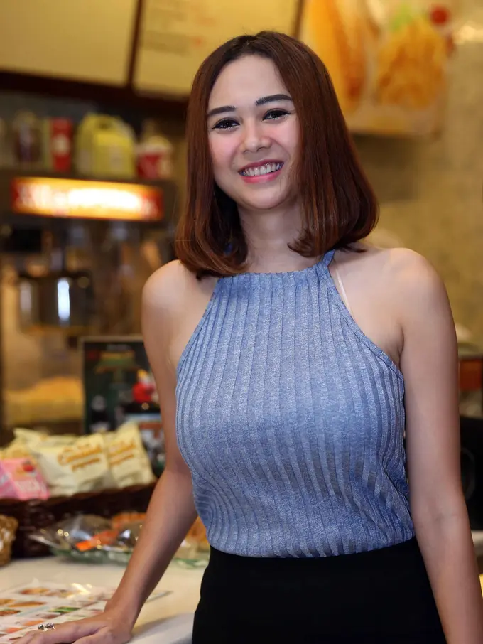 [Bintang] Aura Kasih