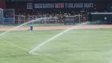 Proses renovasi dan pembenahan Stadion Brawijaya Kota Kediri terus dikebut agar Persik bisa menggelar laga kandang pada Liga 1 2022/2023 nanti. (Bola.com/Gatot Susetyo)