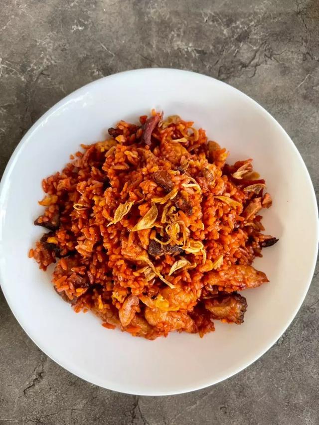 Mengenal Ciri Khas Nasi Goreng Merah Jawa Timuran