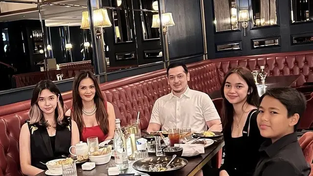 Tampilan Terbaru Cut Tari (/IG/cuttaryofficial)