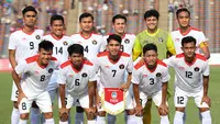 Pose pemain Timnas Indonesia U-22&nbsp;sebelum laga&nbsp;melawan Timor Leste pada pertandingan ketiga&nbsp;Grup A SEA Games 2023 yang berlangsung di Olympic Stadium, Phnom Penh, Kamboja,&nbsp;Minggu (7/5/2023). (Bola.com/Abdul Aziz)