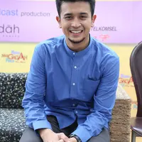 Film religi ini menampilkan wajah-wajah baru di dunia entertainment. Salah satunya adalah Hamas Syahid, seorang pengusaha muda dan penghafal Al quran dari Surabaya yang menjadi pemeran utama dalam film 'Ketika Mas Gagah Pergi'. (Nurwahyunan/Bintang.com)