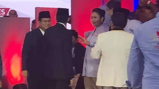 Beda yang Dilakukan Jokowi dan Prabowo Saat Jeda Iklan Debat Pilpres 2019