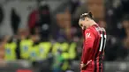 Pemain AC Milan Zlatan Ibrahimovic bereaksi setelah Spezia mencetak gol ke gawangnya pada pertandingan sepak bola Liga Italia di Stadion San Siro, Milan, Italia, 17 Januari 2022. AC Milan kalah 1-2. (AP Photo/Luca Bruno)