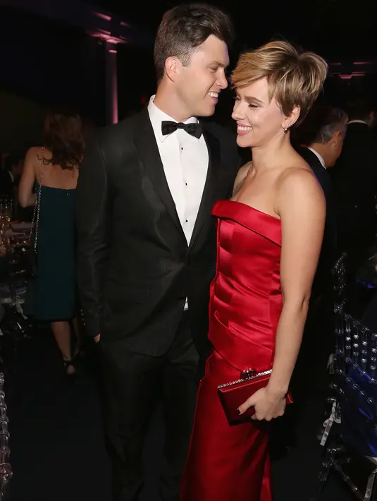 "Dia sangat keren. Aku tak bisa komplain apa-apa. Dia benar-benar menakjubkan. Aku sangat senang dan merasa sangat beruntung," ujar Colin seperti yang dilansir dari Cosmopolitan. (Getty/Sylvain Gaboury/InStyle)