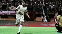 Ekspresi Irkham Zahrul Mila setelah mencetak gol ke gawang Madura United di Stadion Gelora Madura, Pamekasan, Rabu (31/7/2019). (Bola.co/Dok. Media officer PSS Sleman)
