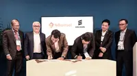 Telkomsel menandatangani kesepakatan dengan Ericsson untuk mengembangan ekosistem jaringan 5G (Foto: Corpcomm Telkomsel)