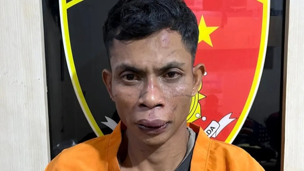 Tersangka penganiayaan santriwati di pinggir sungai yang ditangkap Polres Indragiri Hilir.