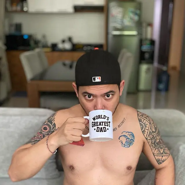 Adilla Dimitri Eks Suami Wulan Guritno