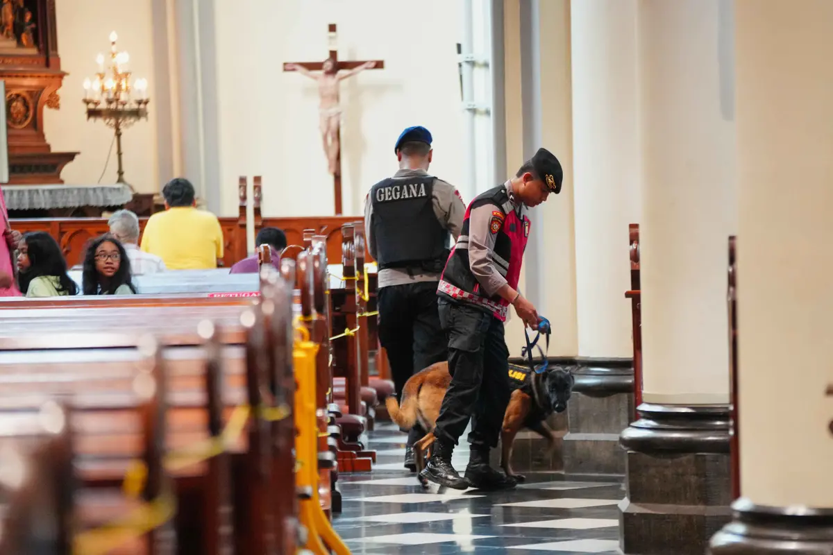 Jelang Misa Natal 2025, Gereja Katedral Jakarta Disterilisasi