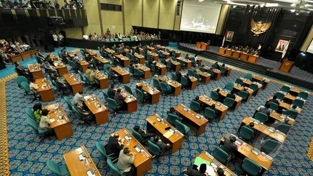 Panitia hak angket DPRD DKI Jakarta meminta pihak Pemprov DKI keluar ruang rapat Hak Angket.