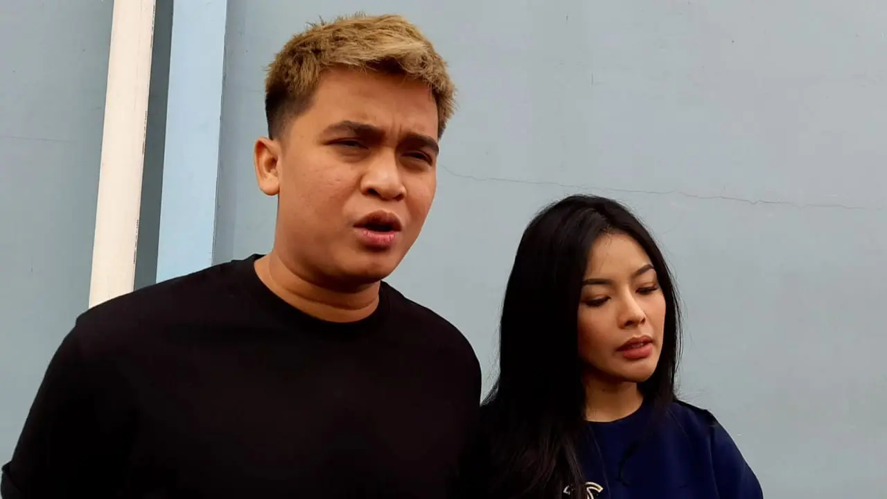 Billy Syahputra dan Elvia Cerolline