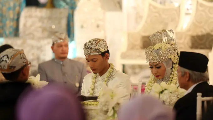 Fedi Nuril dan Vanny Widyasasti