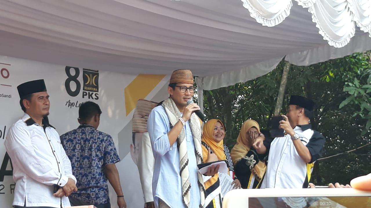 Sandiaga Uno saat memberi sambutan di Komplek Islamic Village, Kelapa Dua Kabupaten Tangerang
