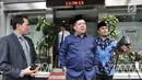 Wakil Ketua DPR RI Fahri Hamzah keluar gedung Mapolda Metro Jaya, Jakarta, Senin (19/3). Fahri menyatakan Sohibul Iman melakukan penyerangan di depan umum dengan menyebut dirinya pembohong dan pembangkang. (Merdeka.com/Iqbal S. Nugroho)