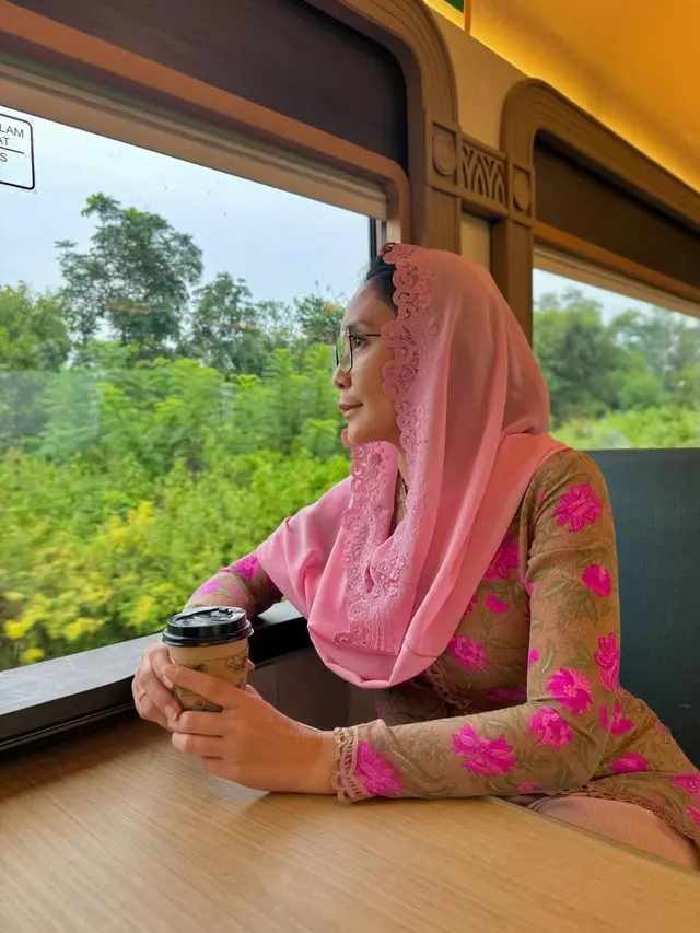 Rieke Diah Pitaloka, Dari “Oneng” di Bajaj Bajuri ke Politisi Perempuan yang Vokal di DPR