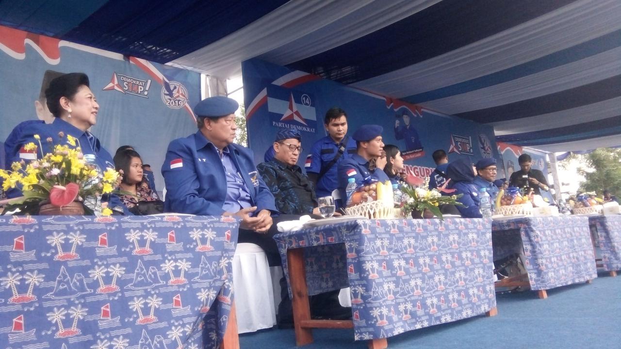 Agus Harimurti Yudhoyon dan Susilo Bambang Yudhoyono di acara Demokrat Banten