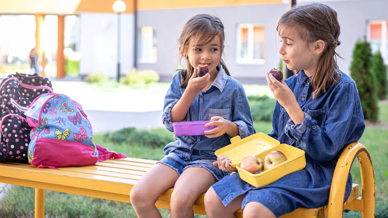 Tips Traveling dengan Anak Picky Eater, Liburan Tetap Seru Tanpa Drama Makan