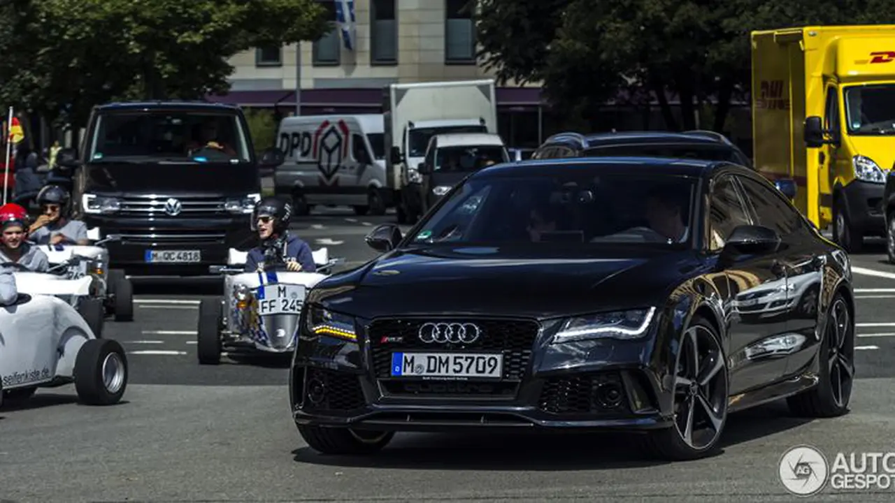 Begini Selera Mobil Ala Robert Lewandowski