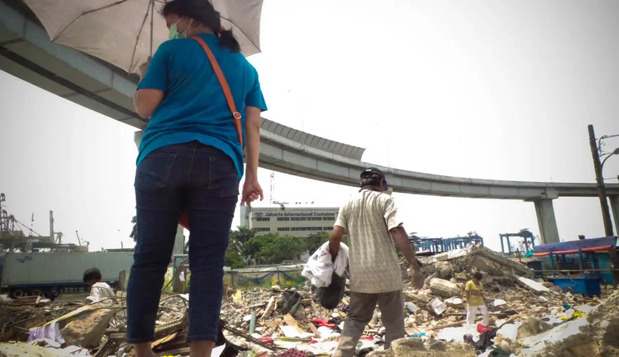 Tol Tanjung Priok diharapkan menjadi solusi sementara mengatasi kemacetan di kawasan tersebut, Jakarta, (4/9/14). (Liputan6.com/Faizal Fanani)