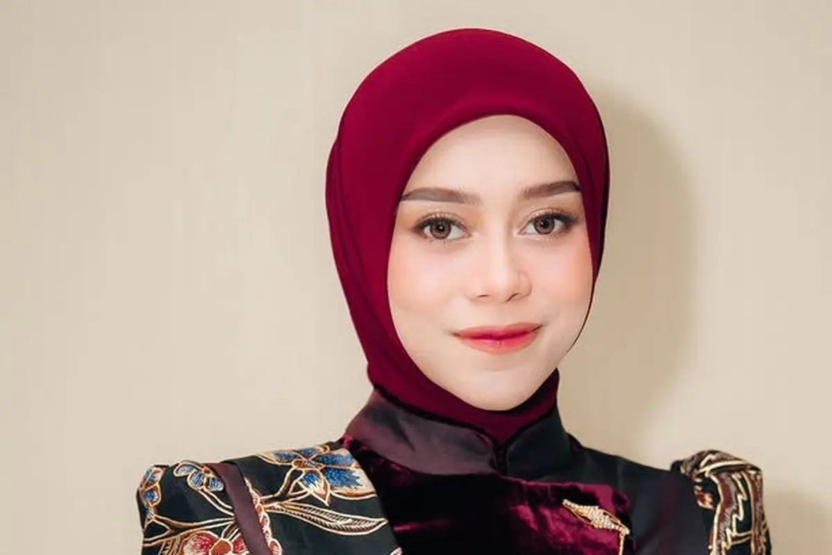 Lesti Kejora Perlihatkan Baby Bump di Kehamilan 7 Bulan saat Hadir di IMA 2024