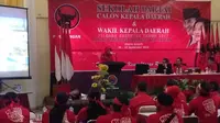 Risma juga memamerkan tiga program pelayanan gratis di Kota Surabaya, kepada peserta Sekolah Partai. (Liputan6.com/Ady Anugrahadi)