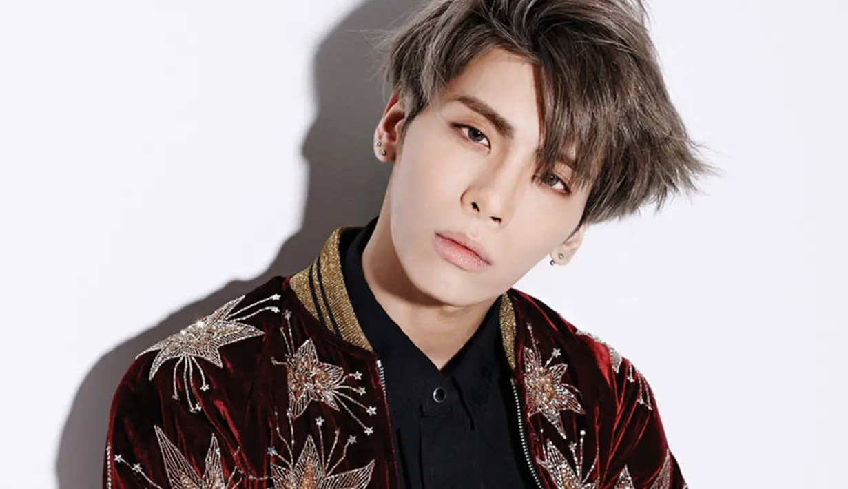 Jonghyun SHINee merupakan salah satu musisi Korea yang berbakat. Tentu saja kepergiannya untuk selama-lamanya ini membuat banyak pihak terkejut. (Foto: soompi.com)