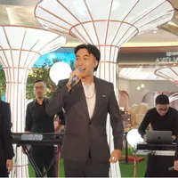 Perhiasaan pilihan Vidi Aldiano. Dok. Axel Vinesse