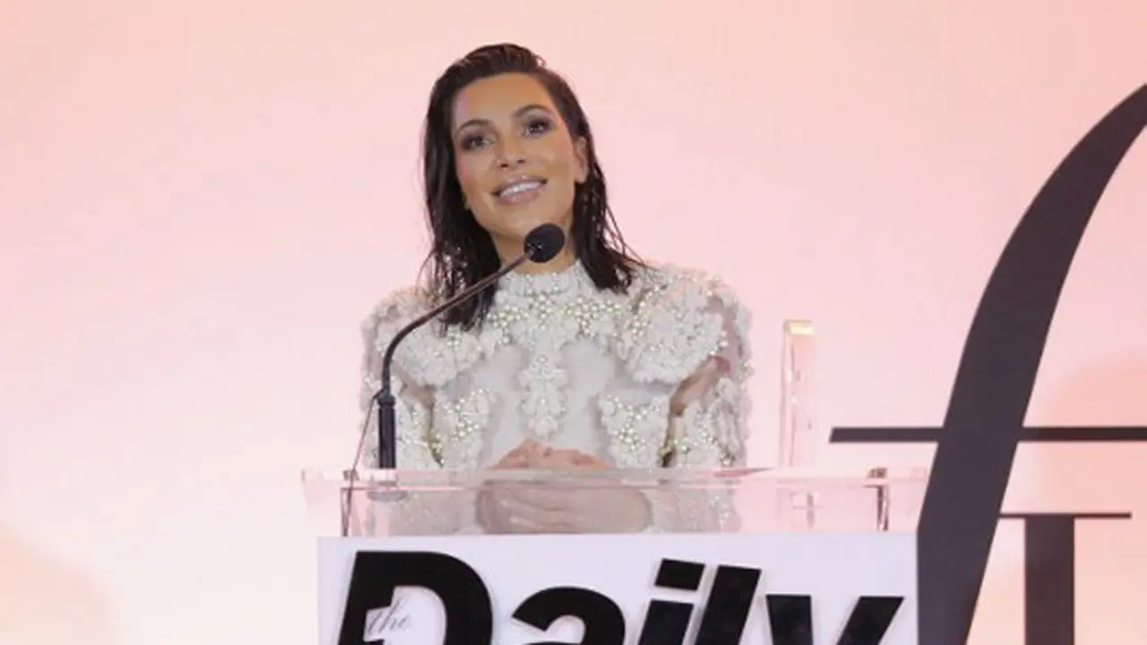 [Bintang] Kim Kardashian