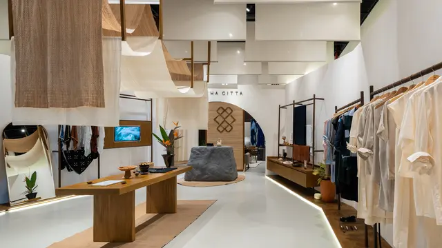 Butik pertama SukkhaCitta