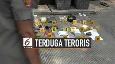 Polisi mengungkap cara teruga teroris di Cilincing mendapatkan bahan pembuat bom. Pelaku ternyata membeli elemen bom secara online.