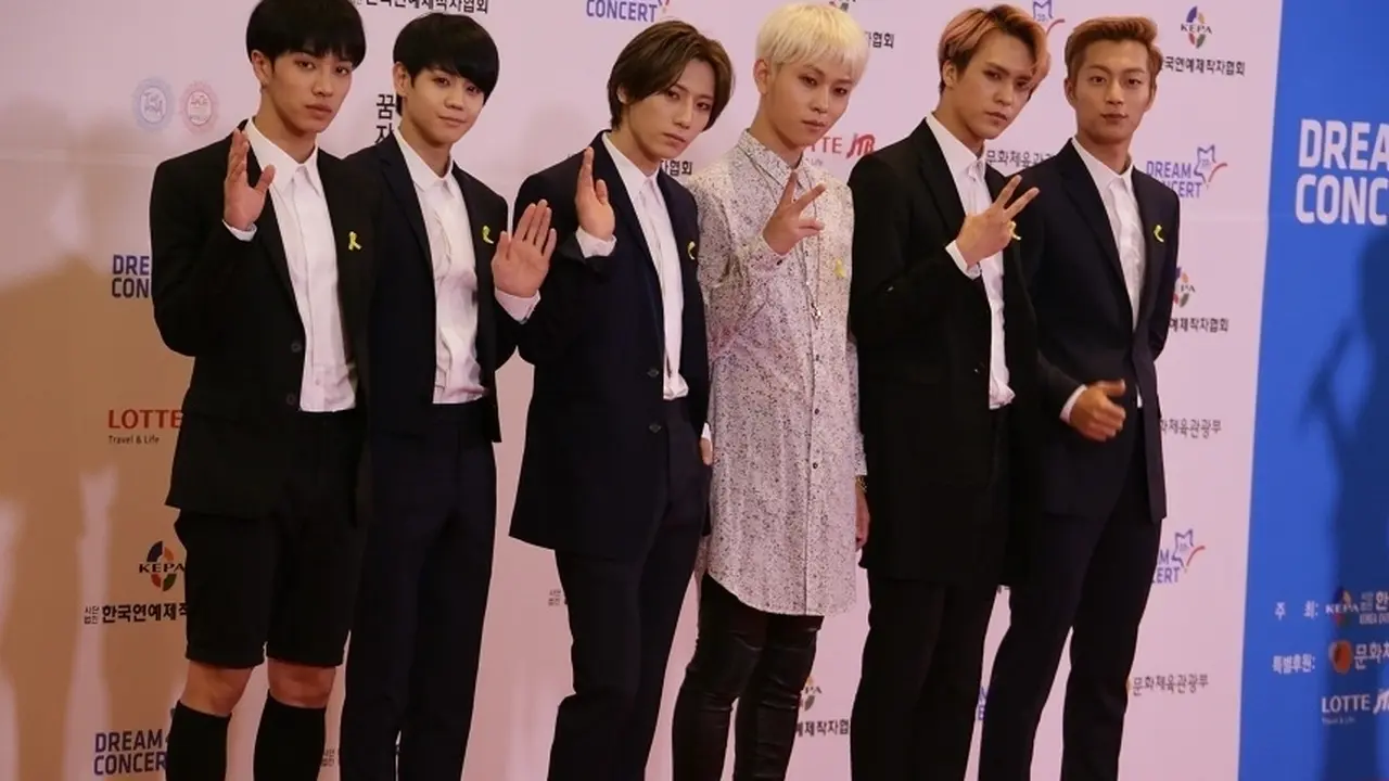 B2ST Senang Bisa Dapat Penghargaan Seoul Music Awards 2015