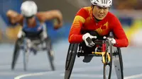 Zhou Hongzhuan mencatatkan rekor dunia di nomor 400 meter T53 putri. (REUTERS/Jason Cairnduff)