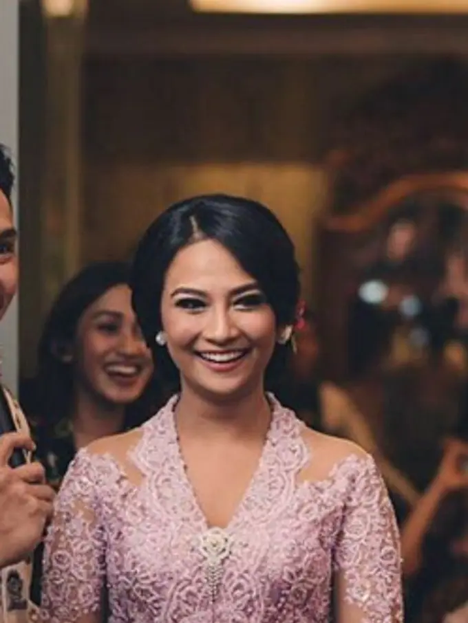 [Bintang] Vanessa Angel