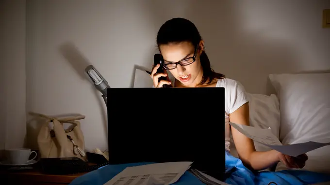 4 Alasan Kenapa Orang yang Kurang Tidur Lebih Produktif