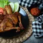 Seekor ayam goreng Kalasan. (Liputan6.com/Wikimedia Commons/Irhanz)