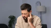 Jerawat di Telinga Pria, Ketahui Penyebab dan Cara Mengatasinya