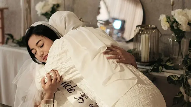 6 Potret Poppy Bunga di Bridal Shower Glenca Chysara, Keponakan Rasa Adik