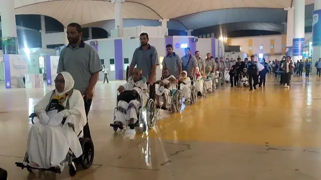 Bus Khusus untuk Jemaah Haji Lansia dan Disabilitas Kembali Beredar di Bandara Jeddah