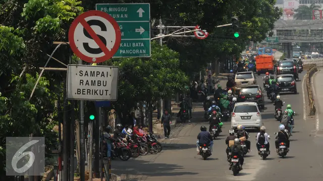 20160812-Pergantian-Rambu-Dilarang-Berhenti-dan-Parkir-HEL