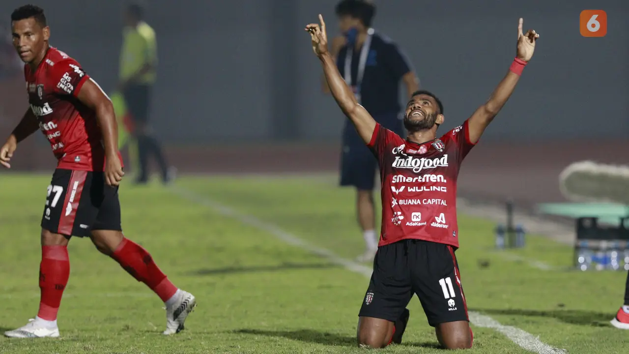 Foto: Tampil Spartan, 10 Pemain Bali United Tahan Imbang Persib Bandung di BRI Liga 1