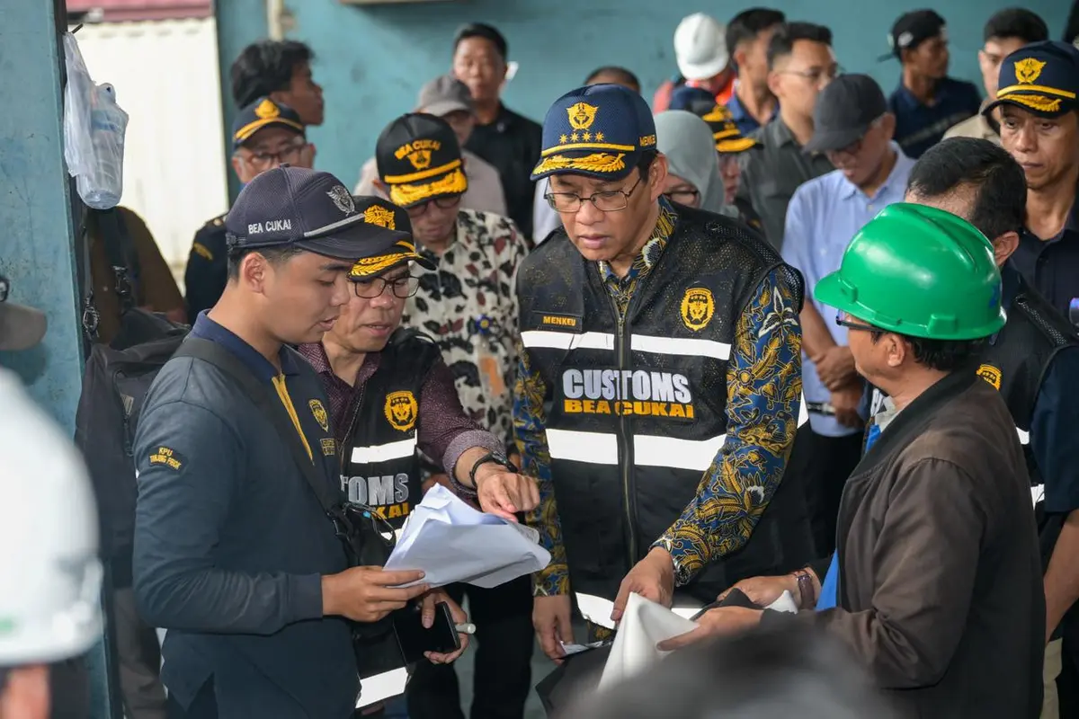 Menteri Keuangan Purbaya Yudhi Sadewa dalam acara Peresmian Program PINTAR Reksa Dana, di Main Hall BEI, Jakarta, Senin (27/4/2026). (Liputan6.com/Tira)