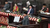 Dalam pidato kenegaraan perdana tersebut, Presiden Prabowo juga memaparkan capaian 300 hari pemerintahan yang meliputi pelaksanaan sejumlah program kerja cepat (quick wins) dalam 10 bulan terakhir. (BAY ISMOYO/POOL/AFP)