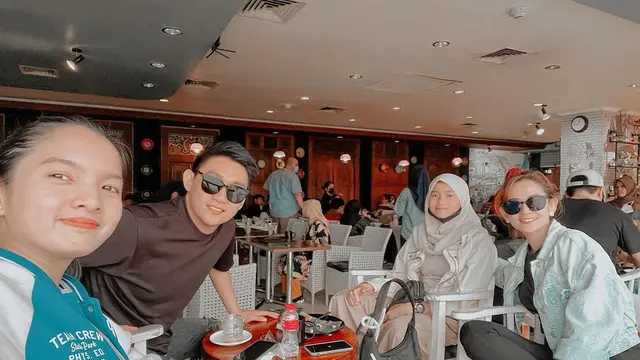 6 Potret Ifan Seventeen dan Citra Monica Bareng Anak Sambung, Keluarga Harmonis